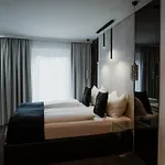 The Place Boutique & Design פלאכאו