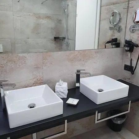 The Place Boutique & Design Hotell *
