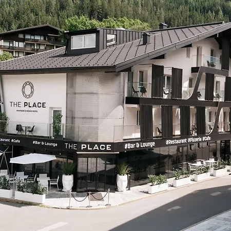 The Place Boutique & Design *