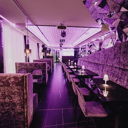 Hotel The Place Boutique & Design