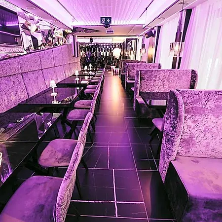 Hotell The Place Boutique & Design