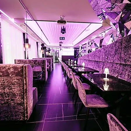 Hotell The Place Boutique & Design *