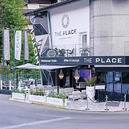 ホテル The Place Boutique & Design